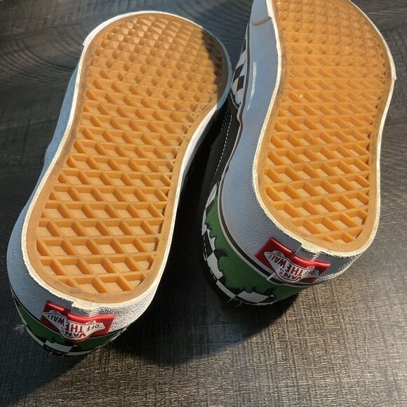 VANS X Marvel Classic Slip on Hulk checkerboard Shoes Size 6 Men 7.5 Women - Picture 8 of 10